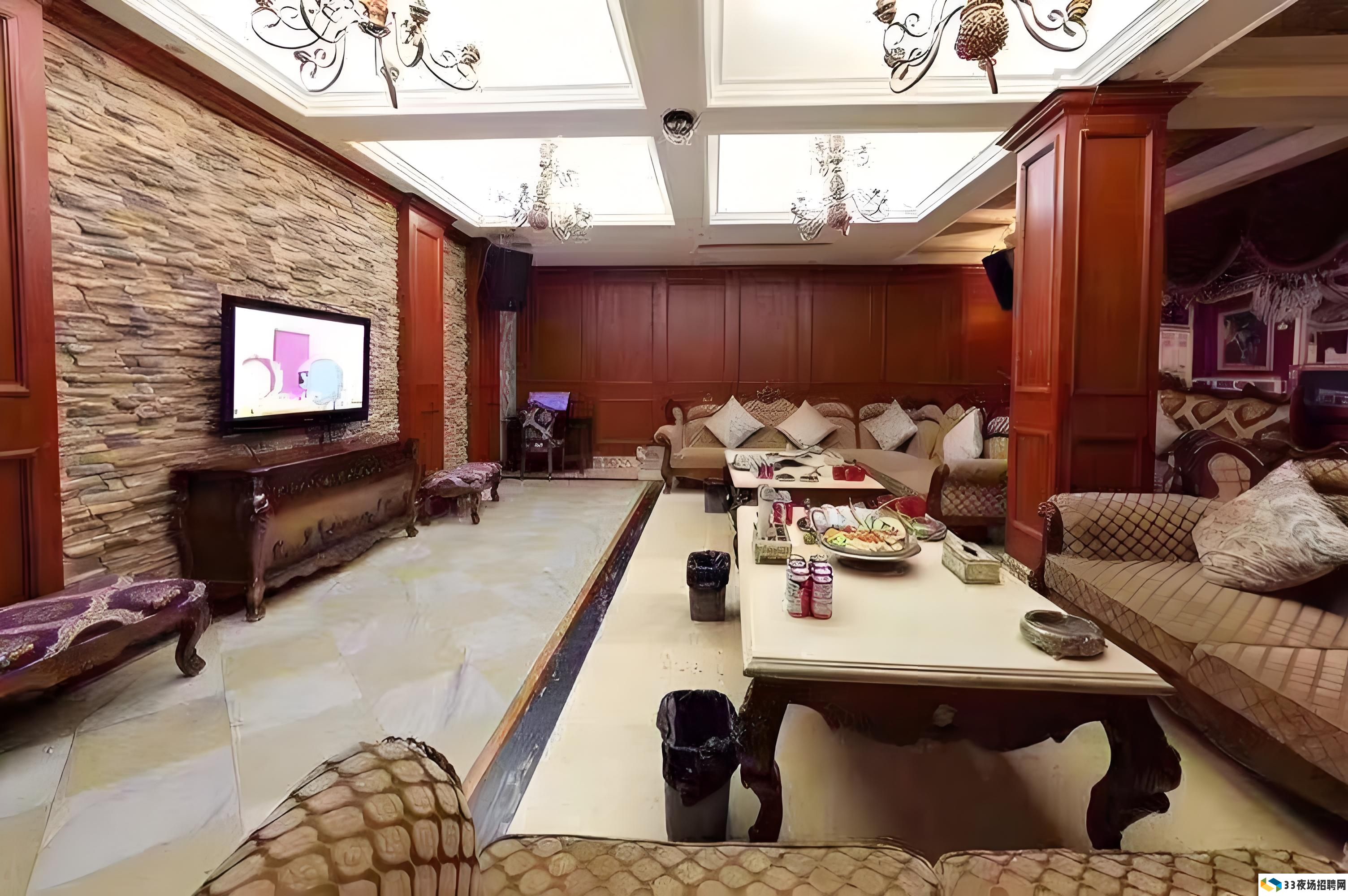 西安夜场安全出行指南：代驾与公共交通的高效选择